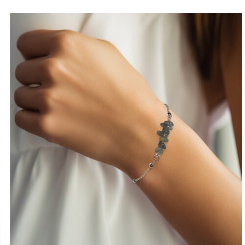 Labradorite Gem Chip Bracelet