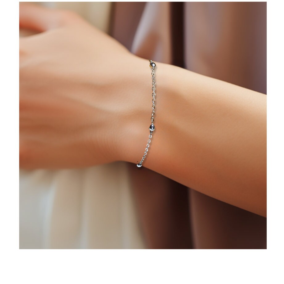 Minimalist Satellite Chain Bracelet in Silver or Gold